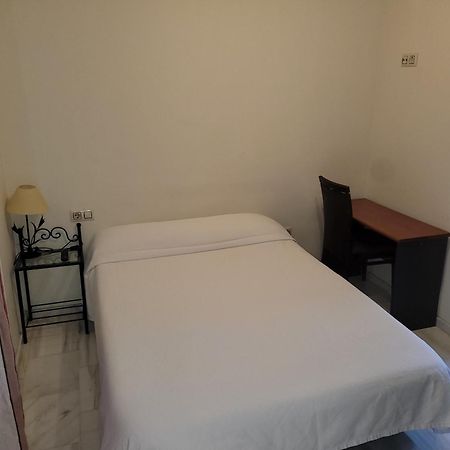 Hostal El Pasaje Puente Genil Εξωτερικό φωτογραφία
