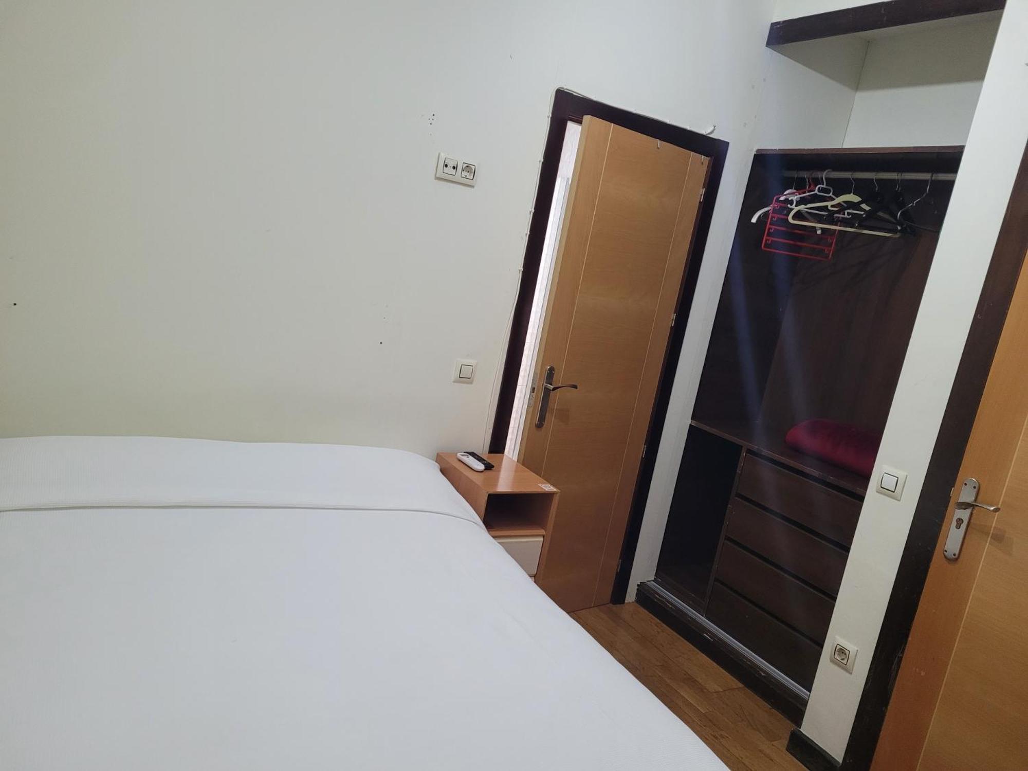 Hostal El Pasaje Puente Genil Εξωτερικό φωτογραφία