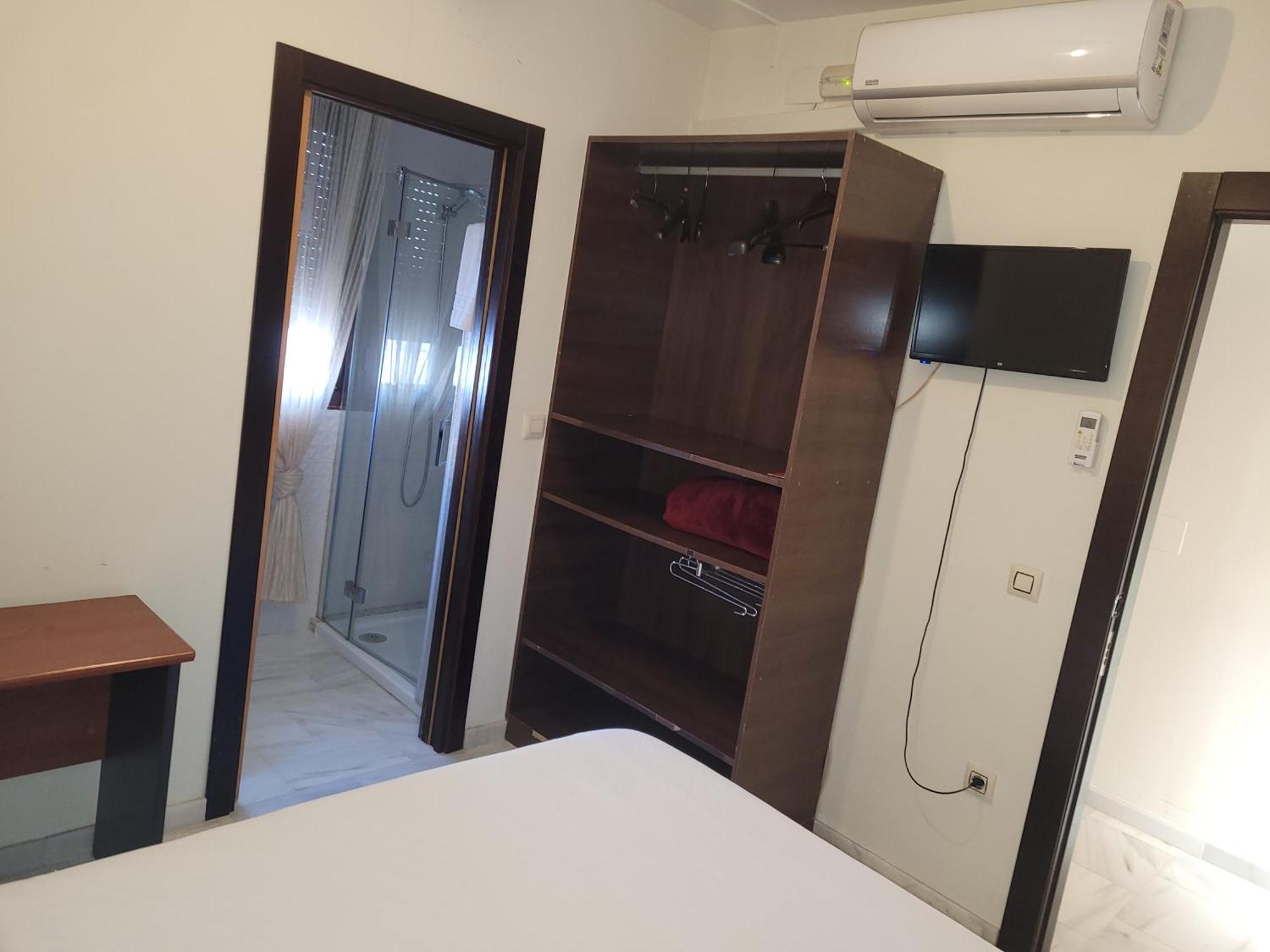 Hostal El Pasaje Puente Genil Εξωτερικό φωτογραφία